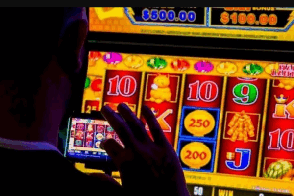 How your facials can help you win big in online poker